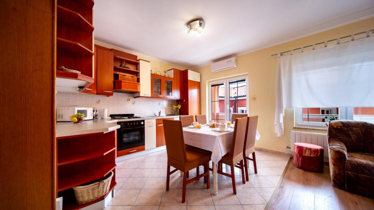 Kastell Apartments Lopar Exterior foto