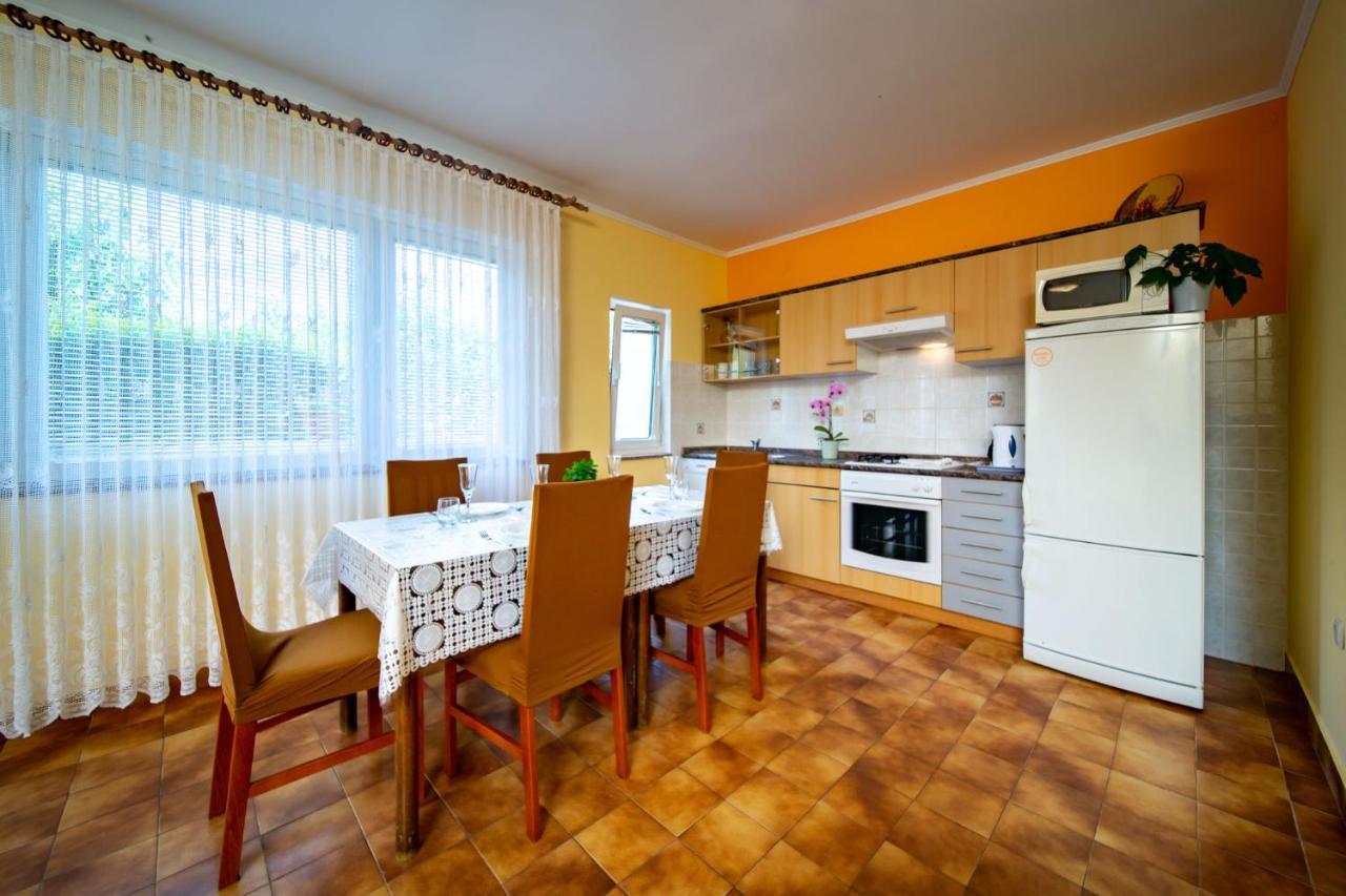 Kastell Apartments Lopar Exterior foto